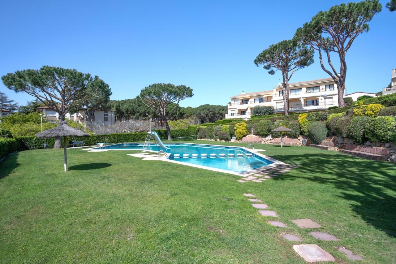 Bonita Casa Adosada Con Jardin Privado Y Piscina Comunitaria كاليلا دو بالافروجيل المظهر الخارجي الصورة