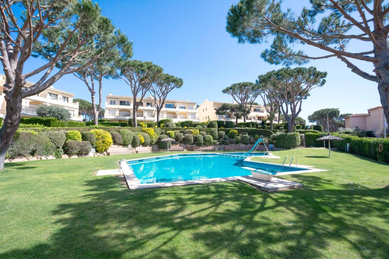 Bonita Casa Adosada Con Jardin Privado Y Piscina Comunitaria كاليلا دو بالافروجيل المظهر الخارجي الصورة