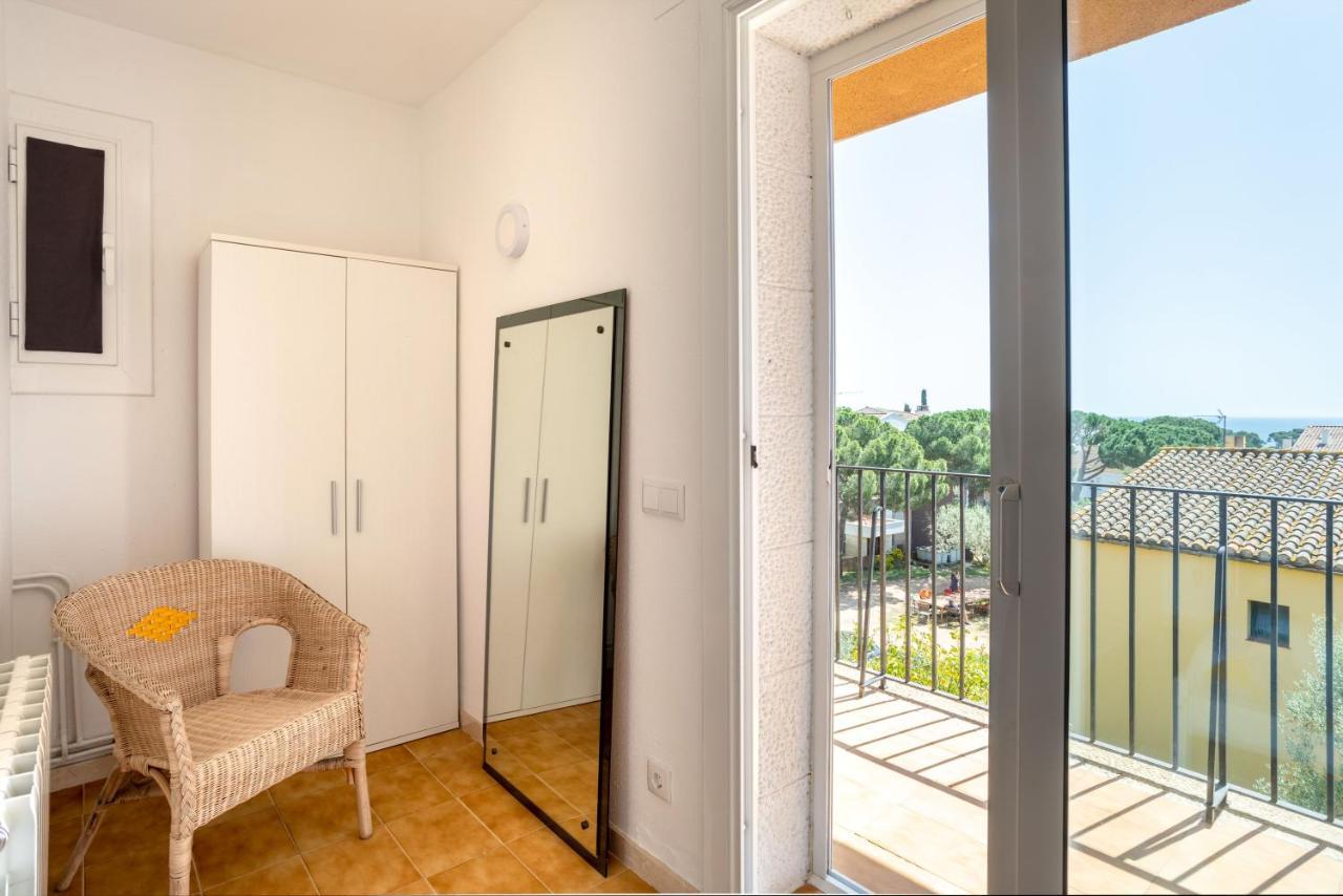 Bonita Casa Adosada Con Jardin Privado Y Piscina Comunitaria كاليلا دو بالافروجيل المظهر الخارجي الصورة